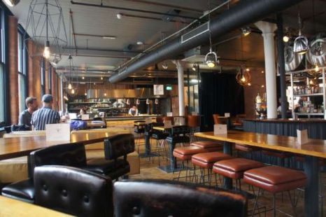 Cottonopolis bar sur Newton Street